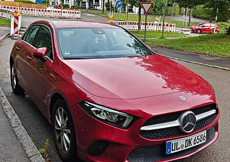 Mercedes-Benz A 180 - Benziner - Baujahr 2020- Top Ausstattung