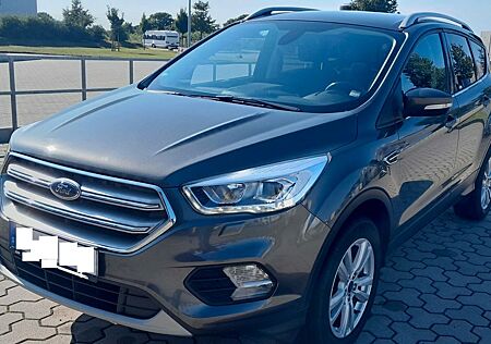 Ford Kuga 1,5 EcoBoost 2x4 110kW AHK
