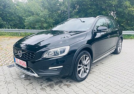 Volvo V60 CC V60 Cross Country Plus *Leder*LED*1 Hand