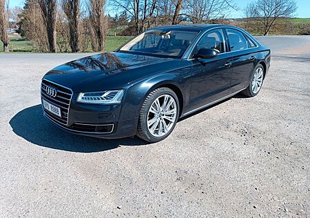 Audi A8 4.2 TDI V8 quattro ACC, StanHeiz, NightVision