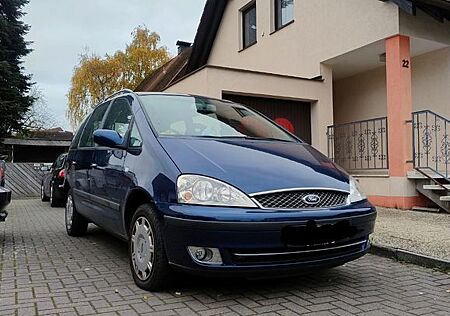 Ford Galaxy 2.8 CD-V6 24V Ghia 7-sitzig Ghia