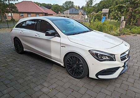 Mercedes-Benz CLA 45 AMG Shooting Brake