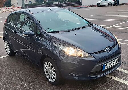 Ford Fiesta 1,25 44kW Neu Allwetterreifen, Klima