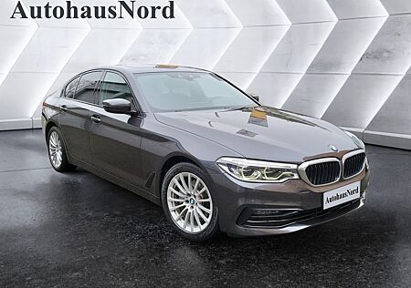 BMW 520 d G30 Sport Line LED*HUD*LEDER*NAVI*RFK*SSD*