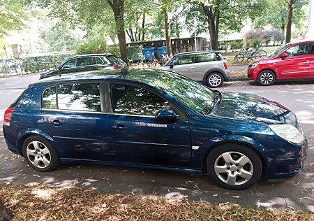 Opel Signum 2.2 Direct -