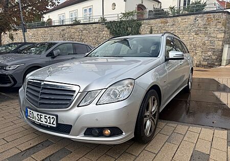 Mercedes-Benz E 220 CDI BlueEfficiency