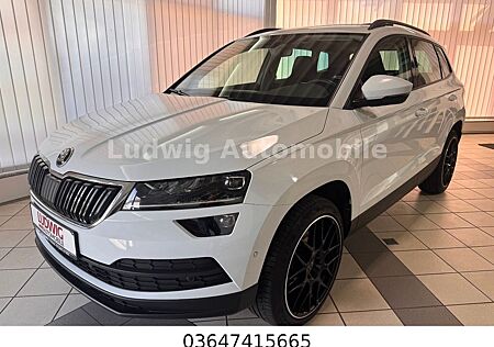 Skoda Karoq Style 4x4/1.Hand/LED/AHZV/DSG/PANO