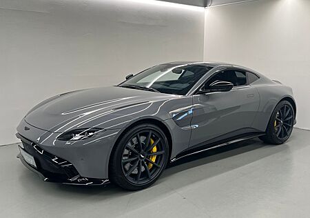 Aston Martin V8 Vantage VANTAGE Coupé / China Grey /