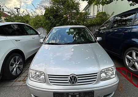 VW Polo Volkswagen 1.0 TÜV
