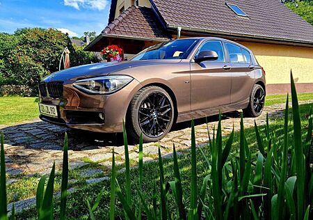 BMW 116i Sport Line Sport Line