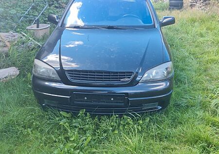 Opel Astra 1.6 -
