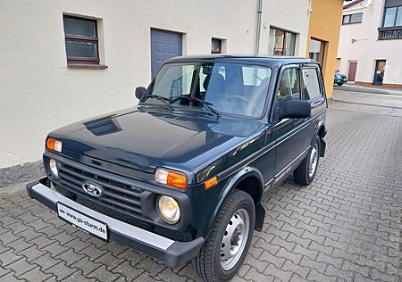 Lada Taiga NIVA 4*4 AHK RADSCHALE KONSERV ABS ERSTBES