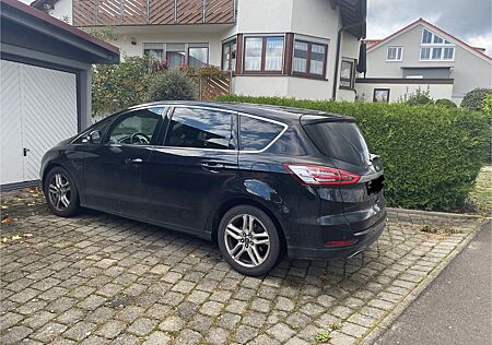 Ford S-Max 7Sitzer sehr guter Zustand!