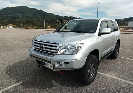 Toyota Land Cruiser gebraucht kaufen Toyota Land Cruiser VDJ 200 V8 BITURBO AFRICANO