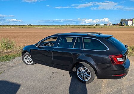 Skoda Octavia 2.0 TDI DSG Style Combi Style