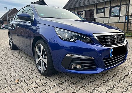 Peugeot 308 PureTech 130 EAT8 Allure Allure