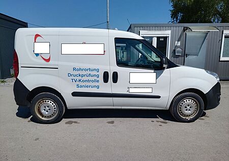 Opel Combo D Kasten L1H1 2,4t+TÜV/AU 03/2027+AHK