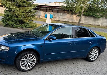 Audi A4 1.6 - Limo TÜV Neu. (Beschreibung!)