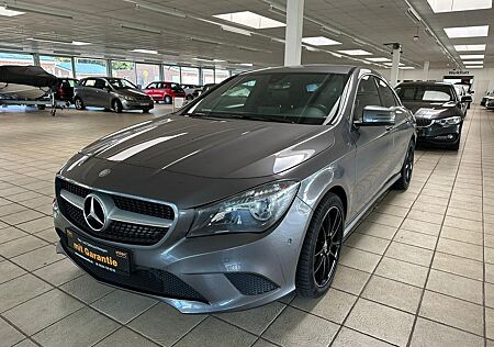 Mercedes-Benz CLA 180 /NAVI/LEDER/SITZHEIZUNG/FAHR-&BREMSASSIS.