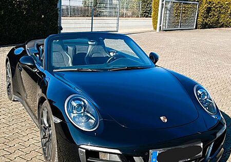 Porsche 991 Carrera 4 GTS Cabriolet PDK Carrera GTS