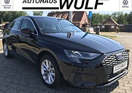 Audi A3 Sportback 30TFSI Ganzjahresreifen, Parklenka