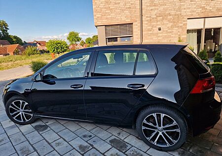 VW Golf Volkswagen 1.2 TSI BMT LOUNGE LOUNGE
