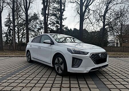 Hyundai Ioniq creative PDC/CAM/AUT/NAV/TOP