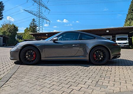 Porsche 991 .2 Carrera 4 GTS Coupé PDK Carrera 911