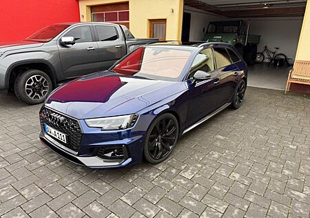 Audi RS4 2.9 TFSI Quattro Komfort Paket RS, Carbon