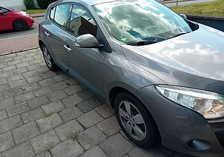 Renault Megane schrägheck Limousine