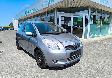 Toyota Yaris Sol*KLIMA*AHK*PDC*ALLWETTER*HU NEU*
