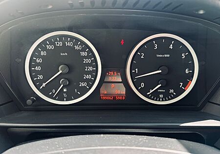 BMW 530i A -