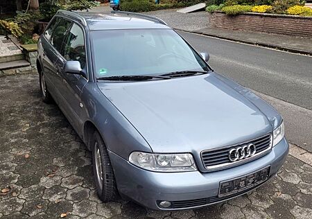 Audi A4 1.8 Avant -