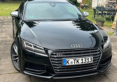 Audi TTS Coupe 2.0 TFSI S tronic quattro -