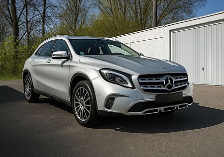 Mercedes-Benz GLA 200 Urban | 7G-DCT | LED | Navi | Leder