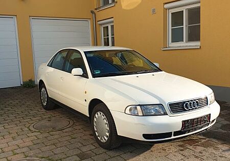 Audi A4 B5 1.6 Auto