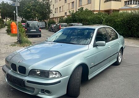 BMW 520i Auto