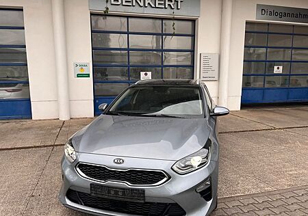 Kia Cee'd Sportswagon Ceed SW M-Hybrid 1.6 CRDI Platinum 17" Glasdach