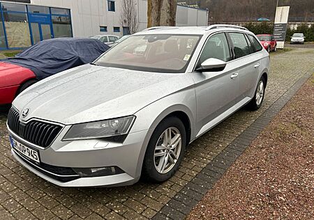 Skoda Superb Combi Style