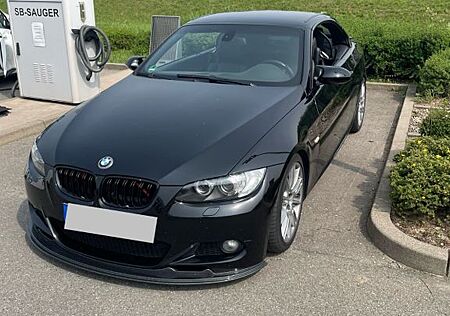 BMW 320i Cabrio -