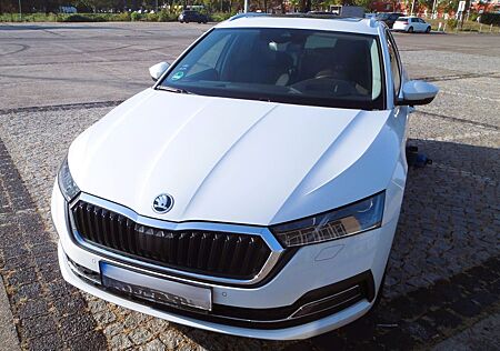 Skoda Octavia 1.5 TSI COMBI FIRST EDITION Pano Matrix