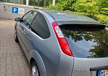 Ford Focus 1,6 Ambiente Ambiente