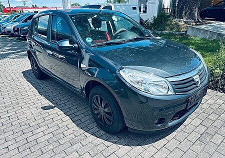 Dacia Sandero Laureate