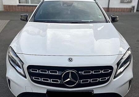Mercedes-Benz CLA 200 d 4MATIC DCT - 2018