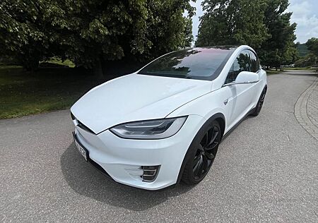 Tesla Model X Model X90D
