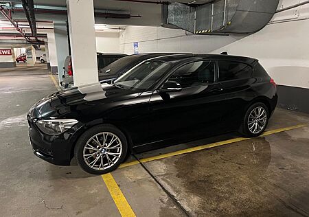 BMW 114 1er / TÜV NEU / Shz / Apple CarPlay / PDC