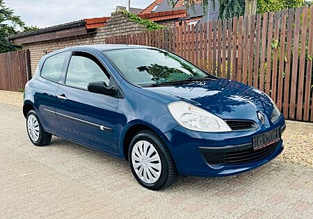 Renault Clio 1.2 16V 75 Ganzjahresreifen,TÜVneu,wenig Km