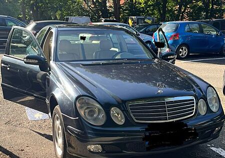 Mercedes-Benz E 240 CLASSIC Classic