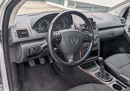 Mercedes-Benz A 170 ELEGANCE Elegance