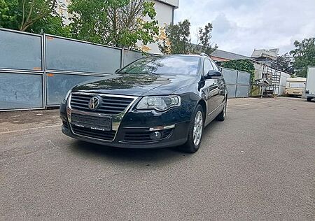 VW Passat Variant Volkswagen 2.0 TSI Tiptronic Comfortline...